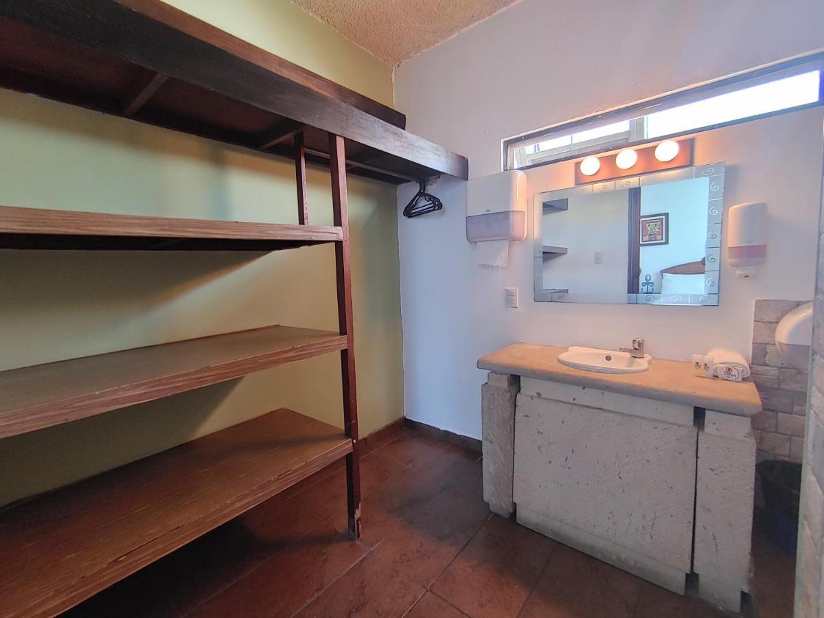 La Zona Hostel Σαν Σαλβαντόρ Εξωτερικό φωτογραφία