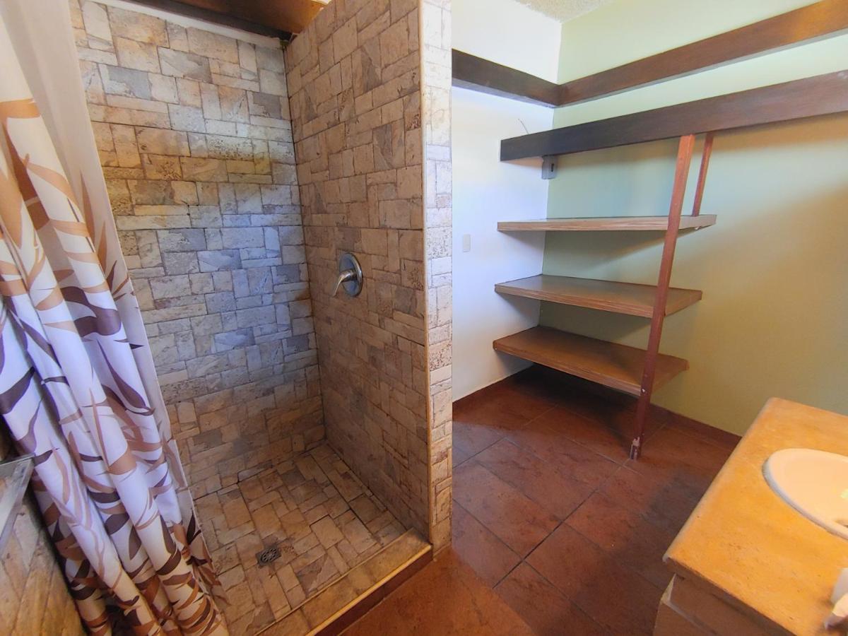 La Zona Hostel Σαν Σαλβαντόρ Εξωτερικό φωτογραφία
